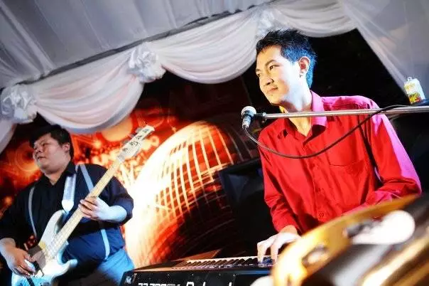 music-band4 พัชรเองครับ :)