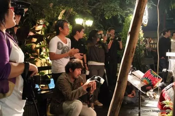 wawee-live-6 ร้องเพลงกับ iHear วงดนตรี Social Media ได้ทั้งลิงก์ทั้งรูปคุ้มจริงไม่ร้องไม่ได้แล้ว !