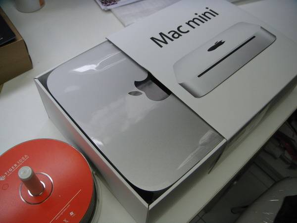 mac mini ใหม่แกะกล่อง รุ่นสเป็คต่ำสุด 2.4G ram 2G