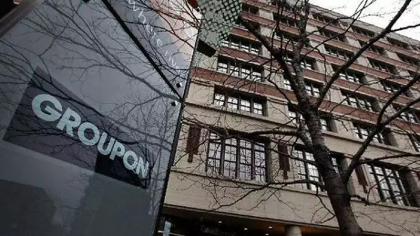 GROUPON Head office ที่ Chicago GROUPON Head office ที่ Chicago