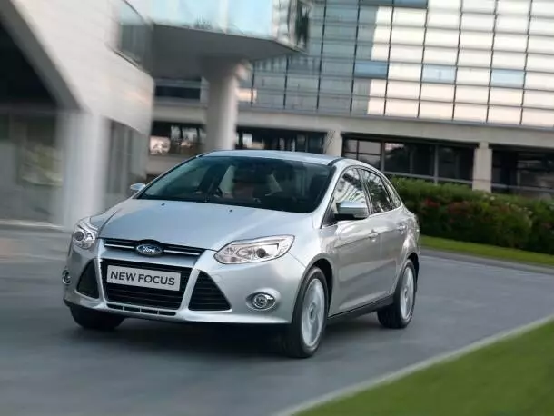 AllNew FordFocus ชัดๆด้านหน้า AllNew FordFocus ชัดๆด้านหน้า