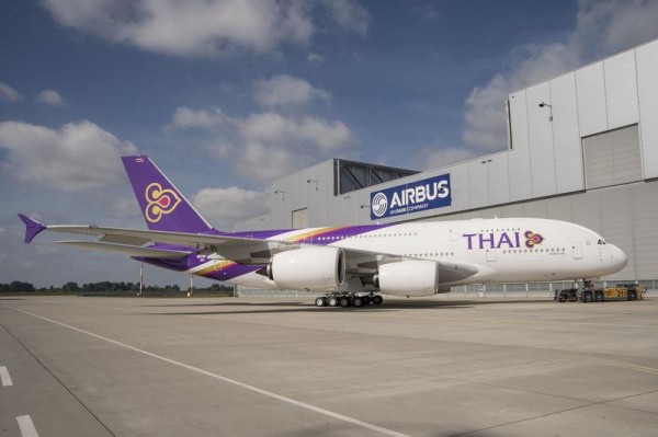 A380 ของการบินไทย น่าจะให้บริการราวๆปลายปีนี้ครับ